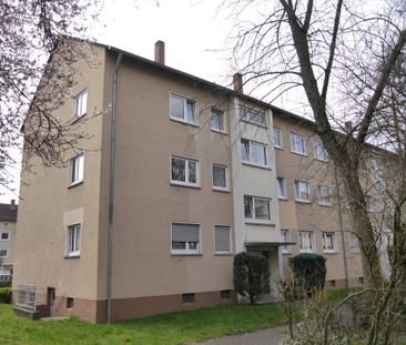 Schöne 3-Zimmer-Wohnung mit Tageslichtbad und Balkon in Hanau-Groß... - Foto 3