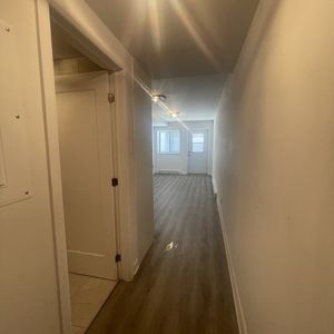 Studio Complètement Rénové, Propre Et Lu - Photo 3