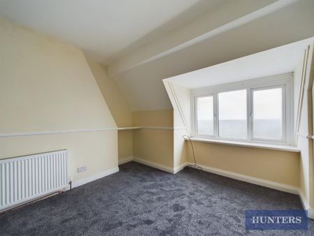 2 bedroom Flat To Let - Photo 2