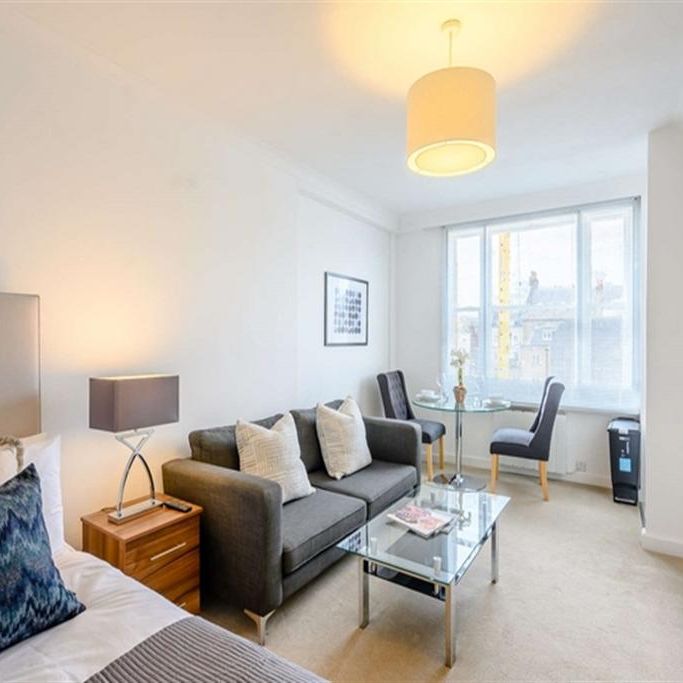 Studio to rent - Photo 1