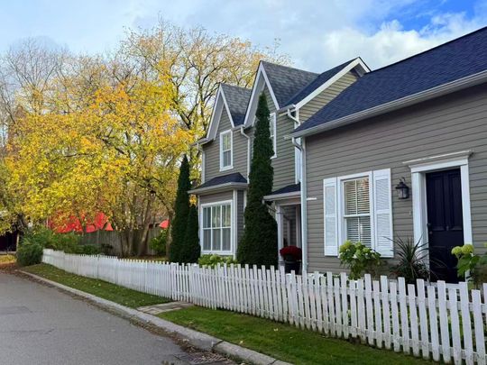 For Lease - 15 Station Lane, Markham, Ontario - Photo 1