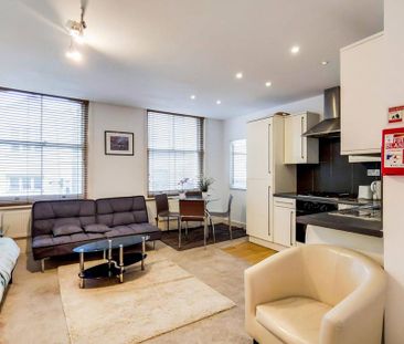 1 bedroom flat to rent - Photo 1