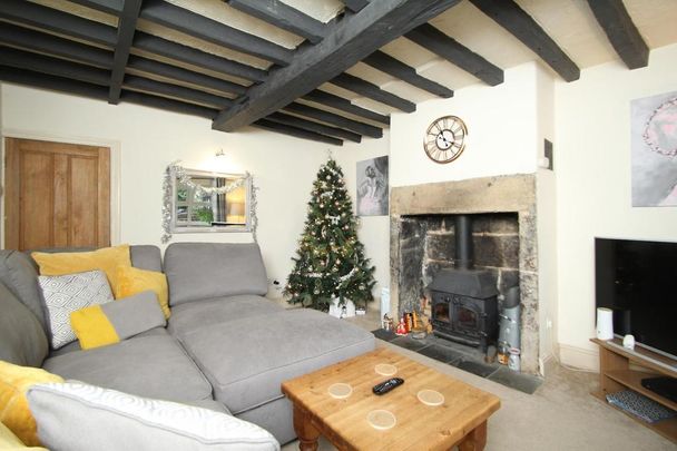 2 bedroom terraced house to rent - Photo 1