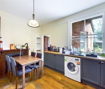 1 bedroom in a house share to rent - Photo 3