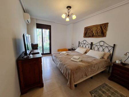 Apartamento de alquiler en Califa-ur Nva Andalucia, 16, Nueva Andalucía centro - Photo 3