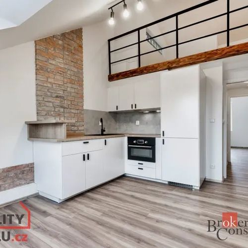 Pronájem bytu 2+kk 48 m - Fotografie 1