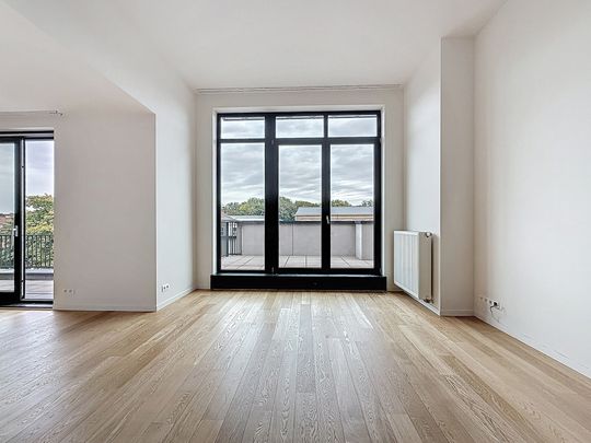 Penthouse - for rent - Photo 1