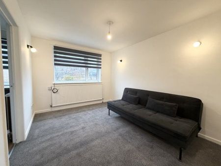 Kings Road, St Helens, WA10 3HT - Photo 4