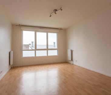 Location Appartement 2 pièces 45m² ST MICHEL SUR ORGE 91240 - Photo 2