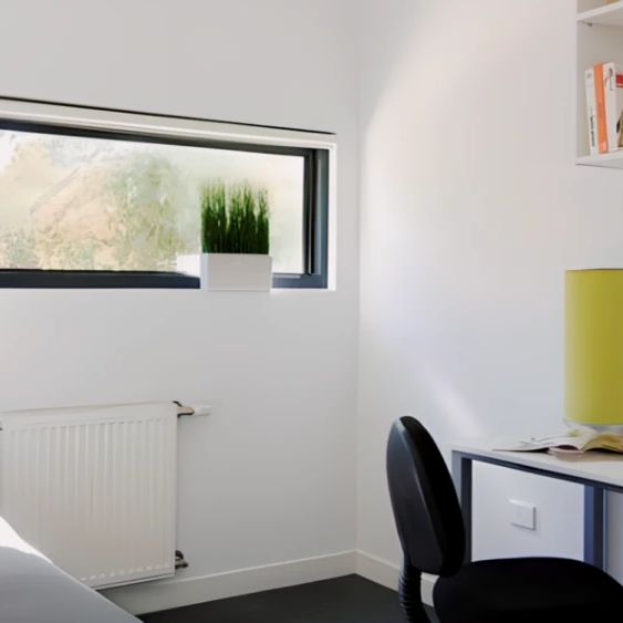 3 Bedroom with Ensuite - Photo 1