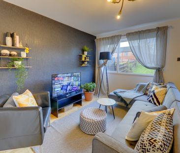 2 Bed Terraced House, Moorville Close, LS11 - Photo 3