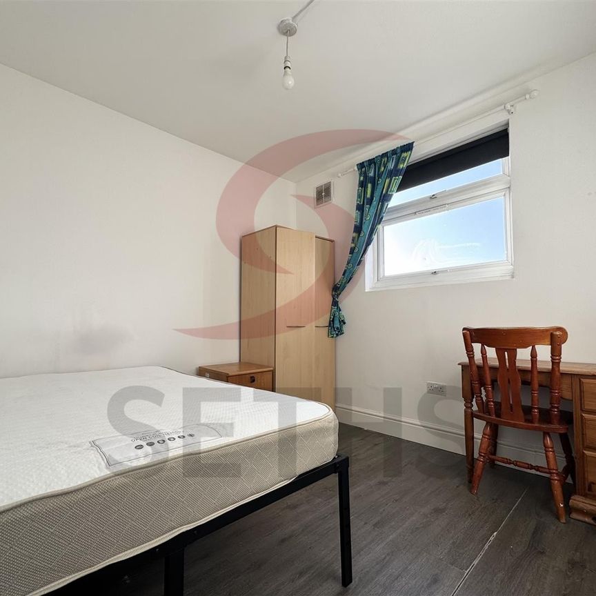 Queens Road, LE2, Leicester - Photo 1