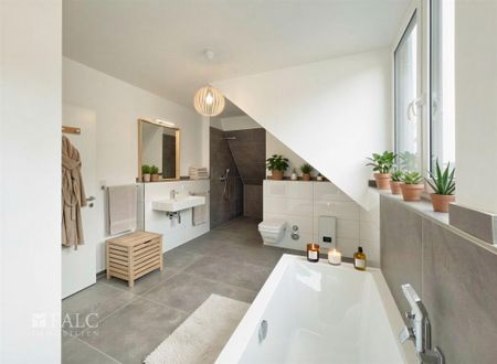 Exklusiv saniert & lichtdurchflutet – Wohnen mit Weitblick und Stil! - Foto 3