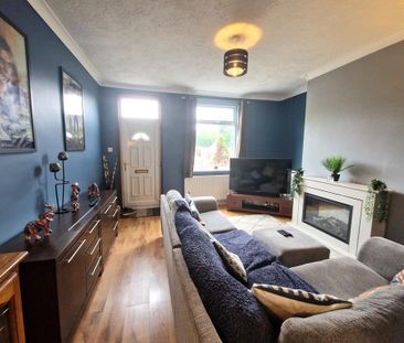 2 bedroom property to rent - Photo 1