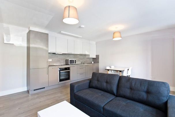 2 bedroom flat to rent - Photo 1