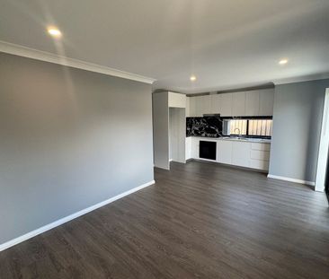 Modern 2-Bedroom Granny Flat For Rent ! - Photo 3