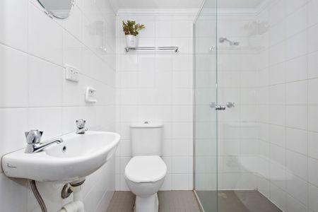 2/21 Heyes Street, Gillieston Heights NSW 2321 - Apartment For Rent | Domain - Photo 5