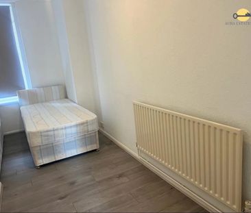 Room in a Shared Flat, Cromwell Road, LU3 - Photo 2
