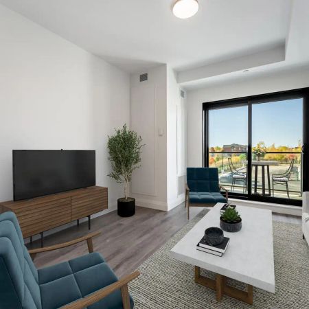 Windwood II — 1 Bedroom + Den - Photo 3