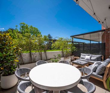 Stylish Ground Floor Two-Bedroom Apartment - Photo 4