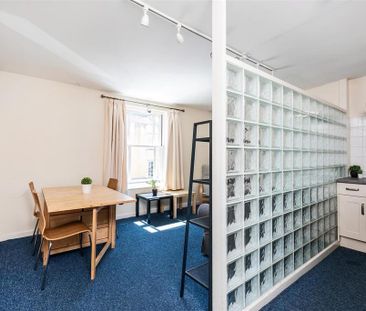 3 bedroom maisonette to rent - Photo 1