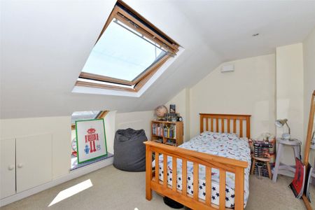 4 bedroom terraced house to rent - Photo 5