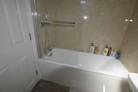 Ashley Road, Poole, BH14 0AD - Photo 4