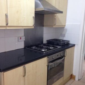 262 HUBERT ROAD - Photo 2