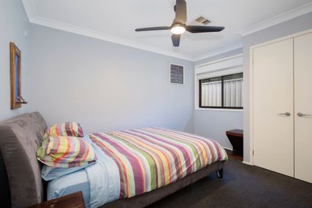 Large Family Home - Entertaining Paradise! - Photo 5