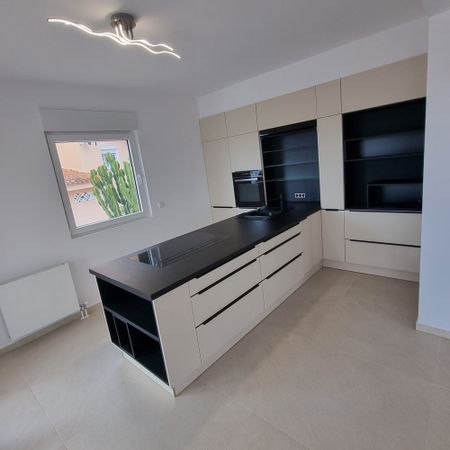 Elegant villa with swimmimg pool in Palmanova - Photo 3