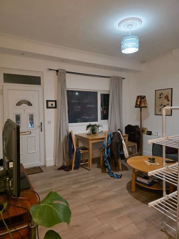 Room in a Shared House, Maxted Road, SE15 - Photo 5