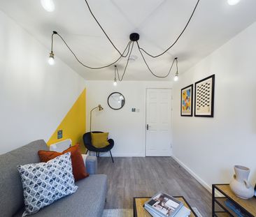 Room in a Shared House, Ruskin Avenue, M14 - Photo 2
