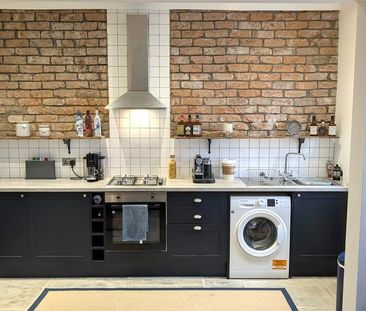 2 bedroom end of terrace house to rent - Photo 5