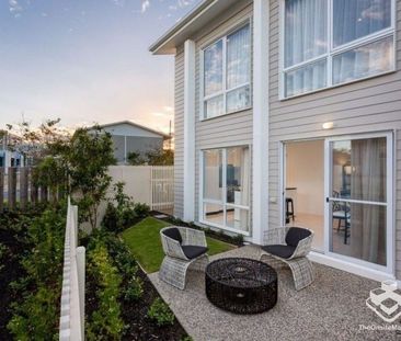 Move In Before Christmas! Modern 3 Bedroom Townhouse in The Heights... - Photo 6