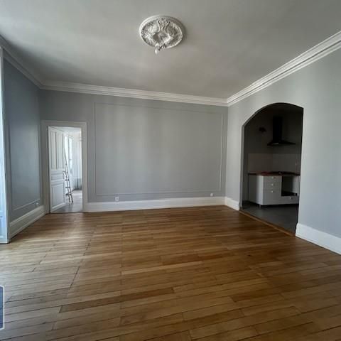 Location Appartement 6 pièces 151m² BLOIS 41000 - Photo 1