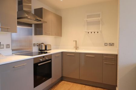 2 bedroom apartment to rent - Photo 4