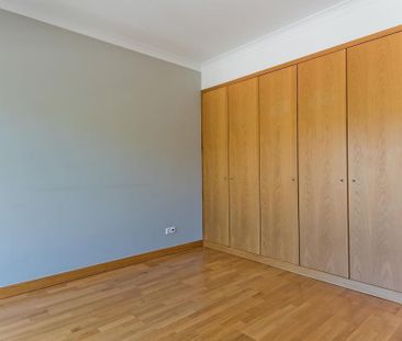 Luxury 3 bedroom Detached House for rent in Oeiras, Portugal - Photo 3
