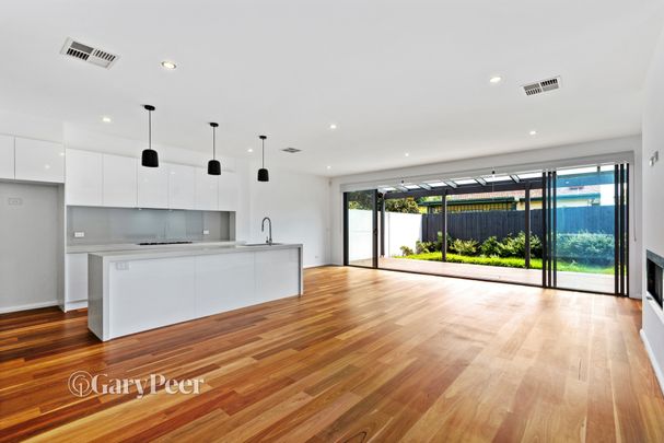 7B Rosanna St, Carnegie - Photo 1