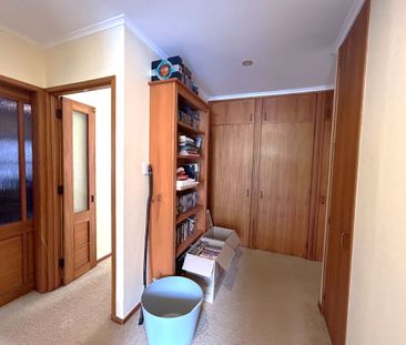 4 Bedrooms on Anakiwa Place - Photo 3