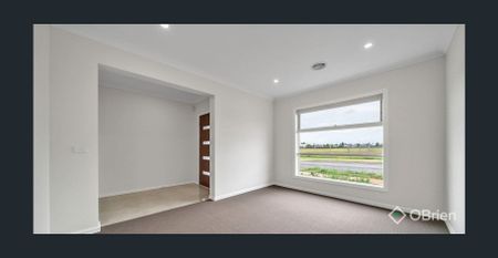 Welcome to this stunning 4-bedroom, 2-bathroom home perfectly designed for modern family living. - Photo 5