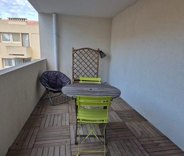 T1/2 Toulon 30 m² - Photo 6