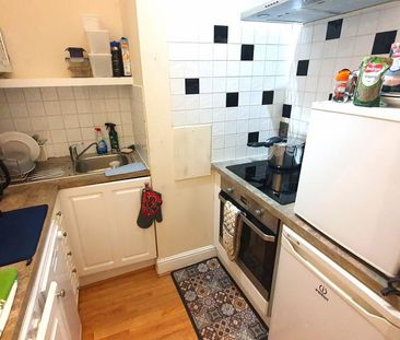 1 bedroom flat to rent - Photo 6