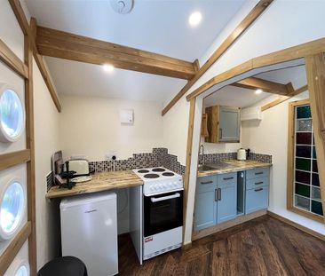 Detached bungalow to rent - Photo 1