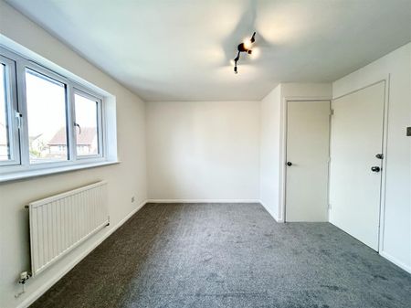 2 Bedroom House To Let - Photo 2