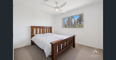 🌿 MODERN TOWNHOUSE IN A QUIET COOMERA POCKET 🌿 - Photo 4