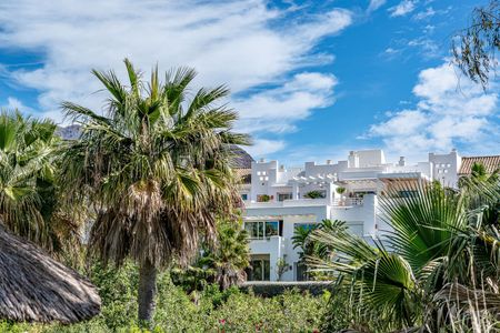 Middle Floor Apartment in Casares - Photo 4