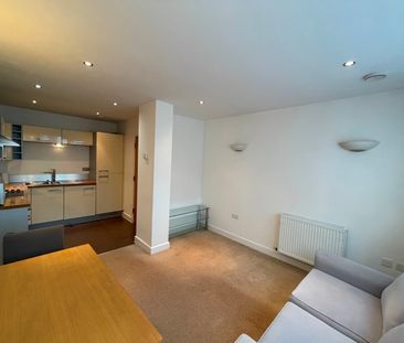 1 Bed Flat, Adriatic Apartments, E16 - Photo 2