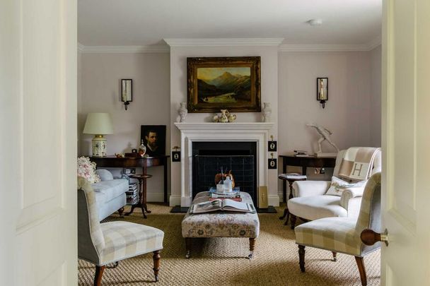 4 bedroom farm house to rent - Photo 1