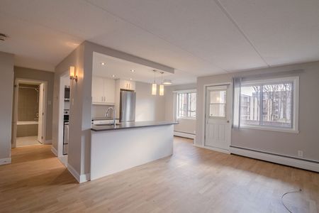 St. Lambert - Photo 5