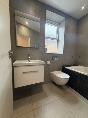 3 Bed Terraced House, Huddlestone Road, NW2 - Photo 1